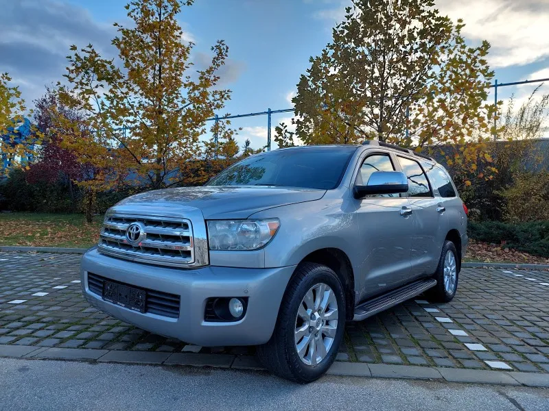 Toyota Sequoia 5.7i 386кс, 6+1 Image 1