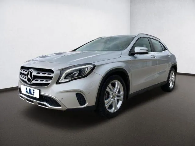 MERCEDES BENZ Classe GLA GLA 180 Sport Image 2