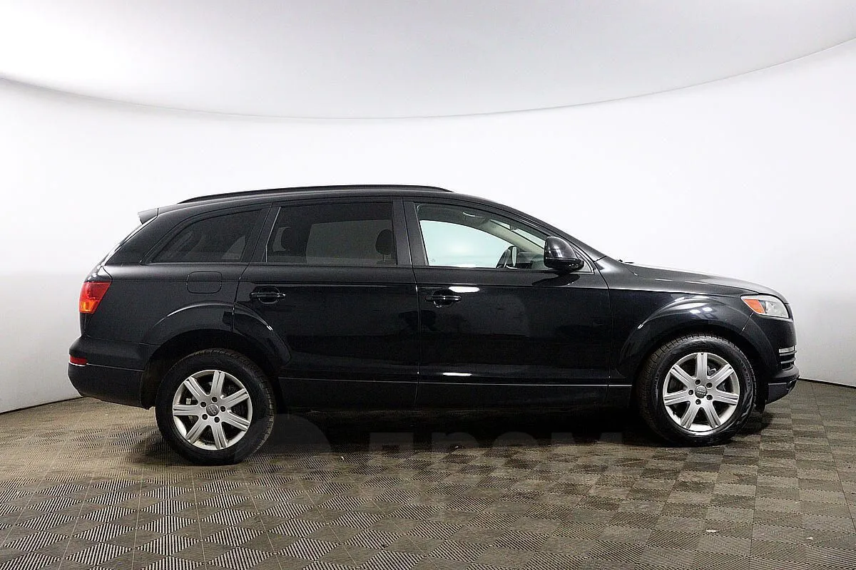 Audi Q7 Image 4