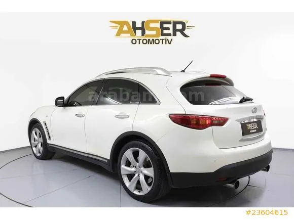 Infiniti FX 30d S Image 1